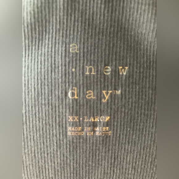 NEW A NEW DAY WOMEN’s Gray Ribbed Super stretchy Swoop neck tank Top size XXL - Picture 6 of 11